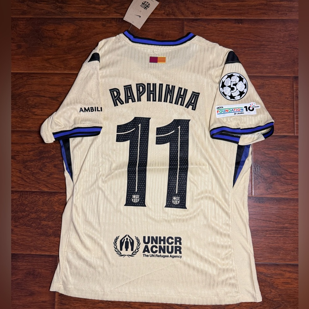 FC Barcelona 2025/26 Away #11 RAPHINHA